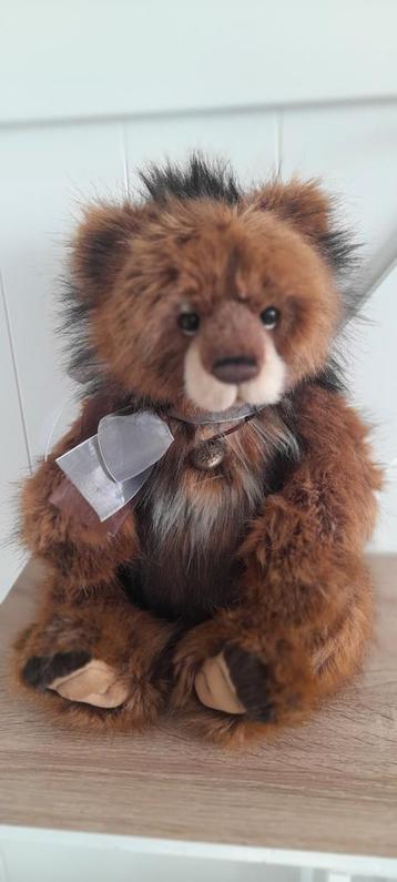 Charlie Bears Bearhugs pawstore exclusive met tags beschikbaar voor biedingen