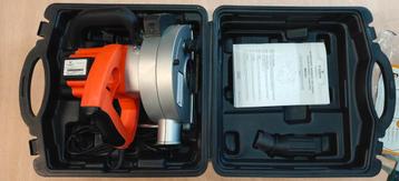 Muurfrees / Slijpmachine (2 schijven) voor sleuven in muren  beschikbaar voor biedingen