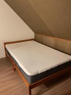 Bedframe and Emma Mattress, Ophalen, Bruin, Zo goed als nieuw, Twijfelaar