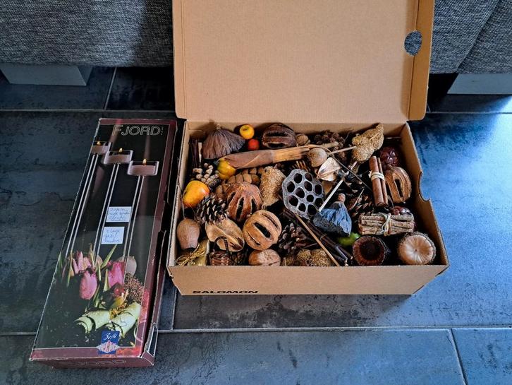 Kerststukjes benodigdheden., Hobby en Vrije tijd, Knutselen, Gebruikt, Materiaal, Ophalen
