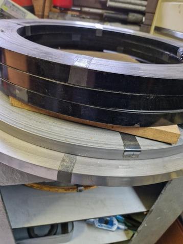 omsnoeringsband beschikbaar voor biedingen