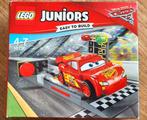 Lego Juniors Cars 10730 Bliksem McQueen snelle lanceerder, Ophalen of Verzenden, Zo goed als nieuw, Complete set, Lego