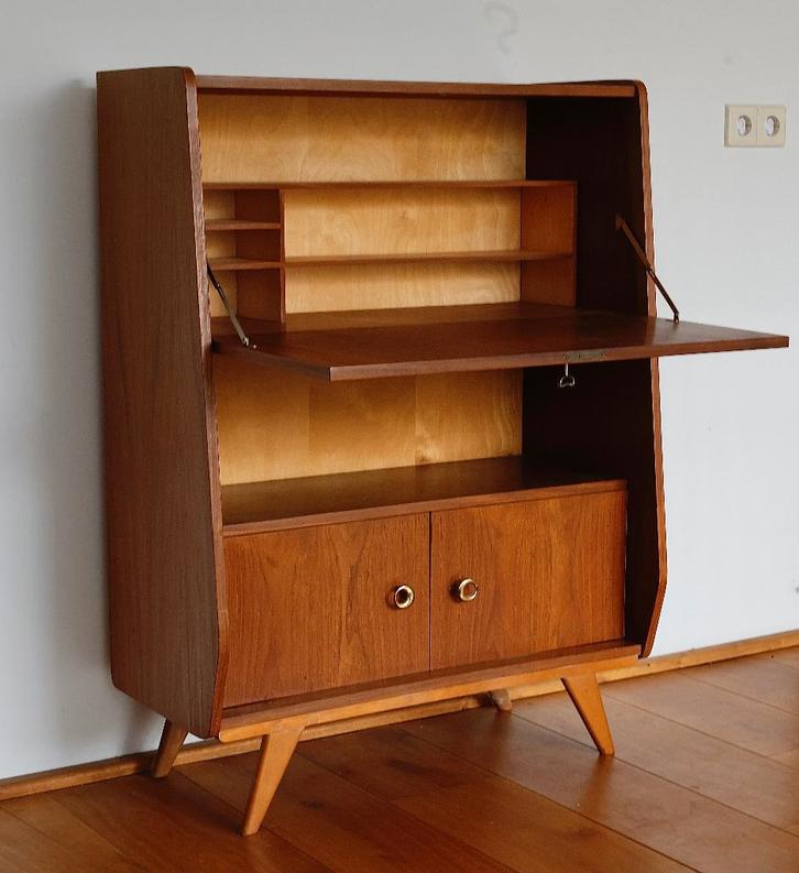 Vintage dressoir, 1950s, Huis en Inrichting, Kasten | Dressoirs, Gebruikt, 50 tot 100 cm, 25 tot 50 cm, Met deur(en), Met plank(en)