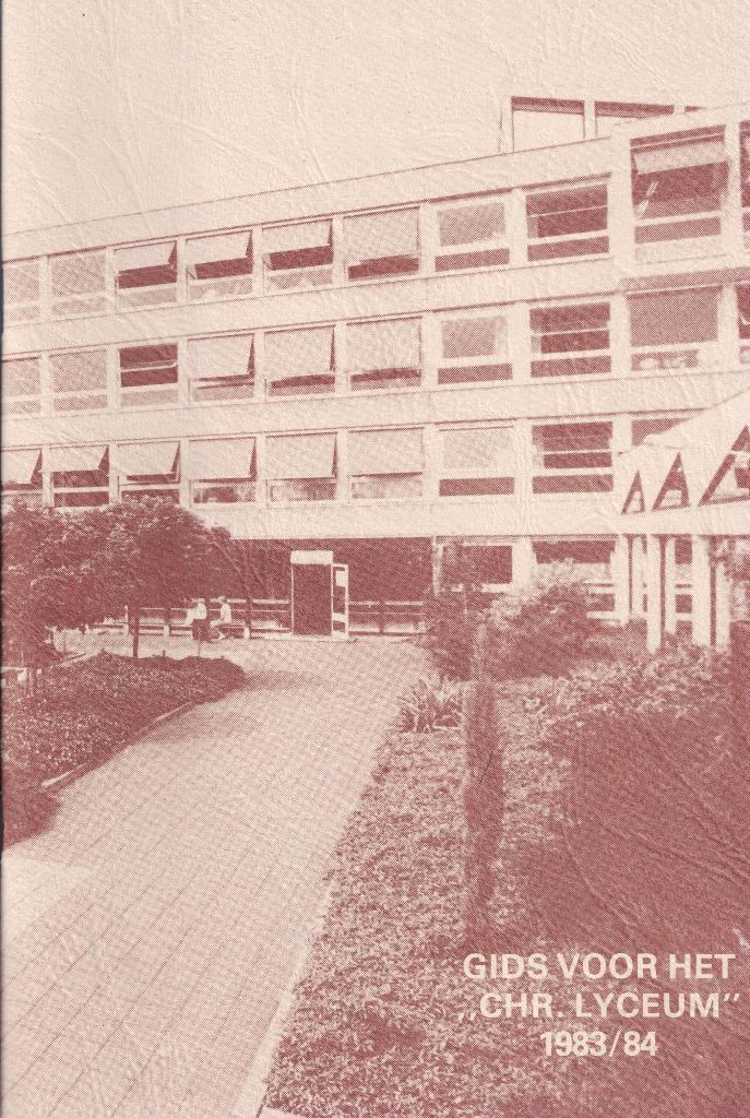 NN – Gids Christelijk Lyceum Alphen aan den Rijn 1983-84., Boeken, Geschiedenis | Stad en Regio, Zo goed als nieuw, 20e eeuw of later