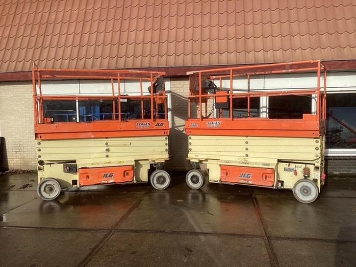 Gebruikte schaarhoogwerker JLG 3246ES (2016), Zakelijke goederen, Machines en Bouw | Liften, Steigers en Ladders