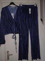 Ambika plisséset broek en top S/M en M/L, Kleding | Dames, Jasjes, Kostuums en Pakken, Ophalen of Verzenden, Nieuw