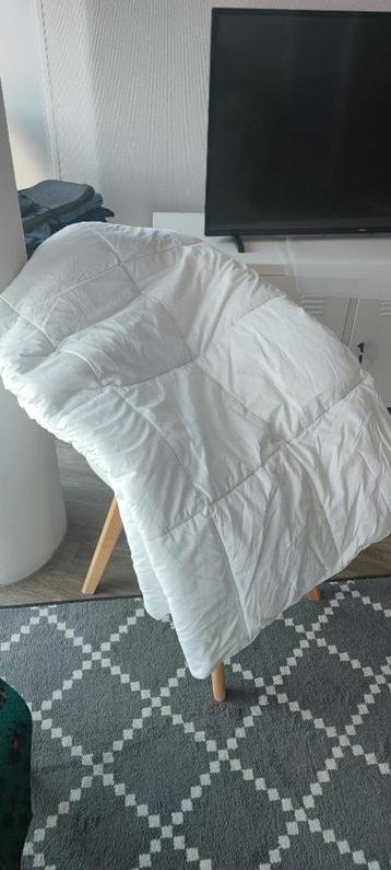 Dekbed 140x200 cm beschikbaar voor biedingen