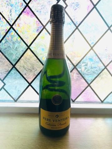 Fles champagne beschikbaar voor biedingen