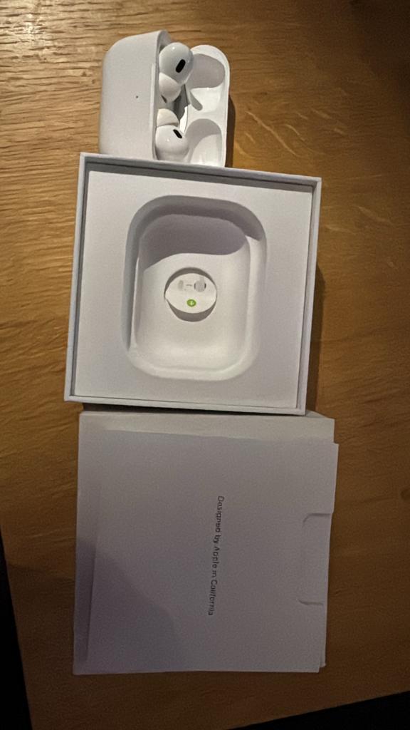 AirPods Pro 2 - Perfecte Staat - Complete Set, Audio, Tv en Foto, Koptelefoons, Zo goed als nieuw, Op oor (supra aural), Overige merken