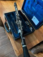 Klarinet, Muziek en Instrumenten, Blaasinstrumenten | Klarinetten, Bes-klarinet, Ophalen of Verzenden, Zo goed als nieuw, Met koffer