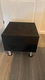 M-line Nachtkastje/hocker 2x, Ophalen, Zo goed als nieuw, Minder dan 45 cm, Minder dan 55 cm