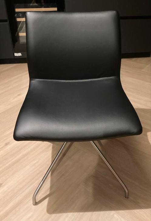 Eetkamerstoel zwart kunstleder rvs poot 8 stuks, Huis en Inrichting, Stoelen, Zo goed als nieuw, Vijf, Zes of meer stoelen, Zwart
