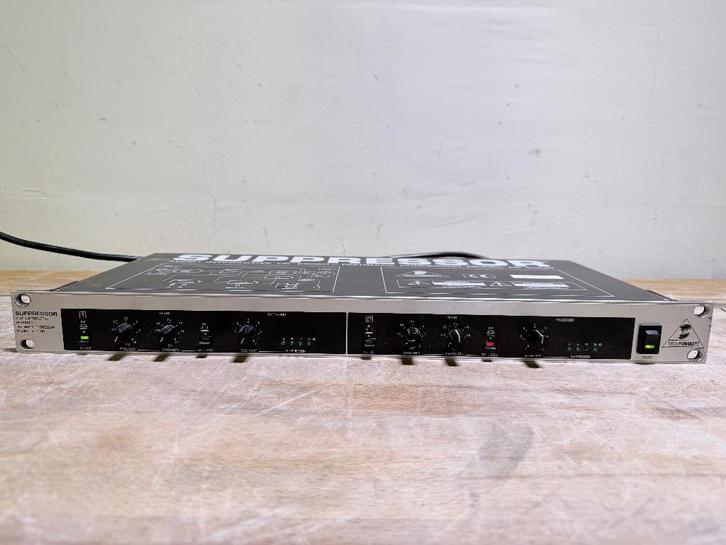 Behringer DE 2000 Suppressor De-esser / Feedback Processor, Muziek en Instrumenten, Effecten, Gebruikt, Ophalen of Verzenden