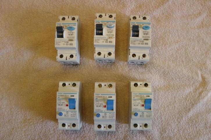 Hager aardlekautomaten (1-polig + nul) 30mA, Hobby en Vrije tijd, Elektronica-componenten, Gebruikt, Ophalen of Verzenden