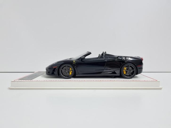 Dino
Ferrari F430 16M Scuderia Spider
Nr. 00/30 1:18 Nieuw, Hobby en Vrije tijd, Modelauto's | 1:18, Nieuw, Auto, Ophalen of Verzenden