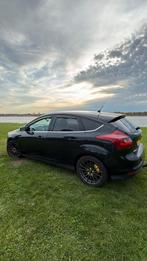 Ford Focus 1.0 Ecoboost 92KW 5D 2012 Zwart, Auto's, 125 pk, 635 kg, Zwart, Origineel Nederlands