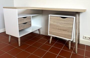 Bureau + bijhorend kastje beschikbaar voor biedingen