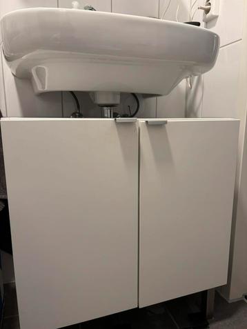 Wastafelkast Ikea beschikbaar voor biedingen