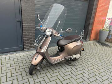 Mooie Vespa Primavera scooter, 45km, 2017 beschikbaar voor biedingen
