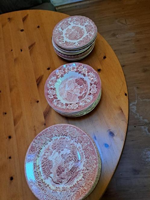 nostalgisch servies, Huis en Inrichting, Keuken | Servies, Gebruikt, Bord(en), Overige stijlen, Ophalen
