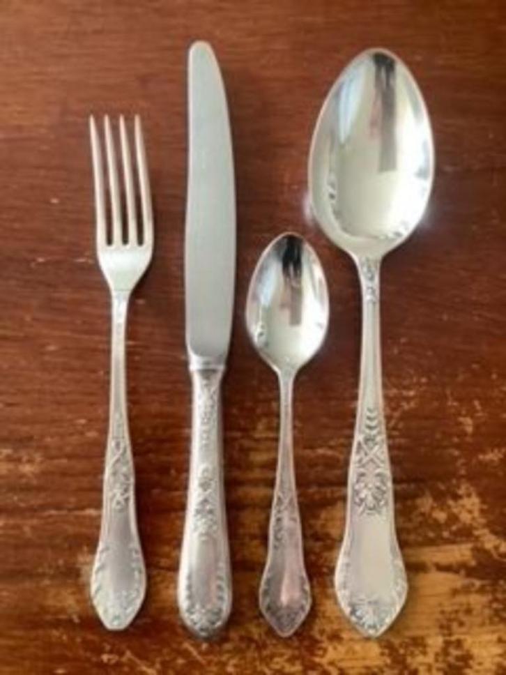 24-delig verzliver bestekset diner bestek Romeins model, Huis en Inrichting, Keuken | Bestek, Zo goed als nieuw, Bestekset, Zilver