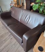 Bruin leren bank + 2 stoelen, Huis en Inrichting, Banken | Bankstellen, Ophalen, Gebruikt, 75 tot 100 cm, Tweepersoons