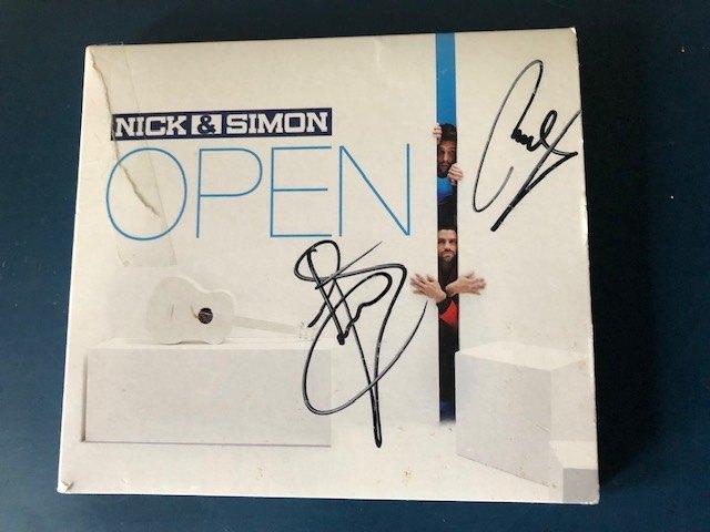 CD Nick en Simon OPEN met handtekeningen, Cd's en Dvd's, Cd's | Nederlandstalig, Nieuw in verpakking, Levenslied of Smartlap, Ophalen of Verzenden