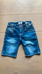 Vingino korte broek maat 10 (140) ZGAN!, Broek, Ophalen of Verzenden, Zo goed als nieuw, Vingino