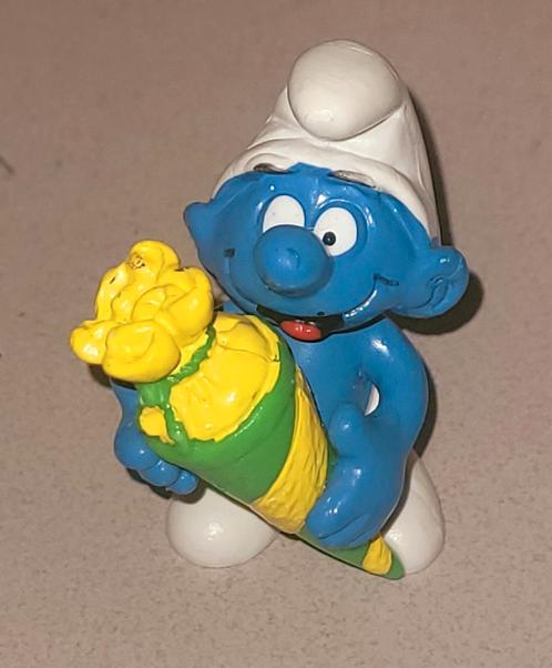 Mooie smurf met geel-groene Schultüte 2.0219 Schleich, Verzamelen, Smurfen, Zo goed als nieuw, Poppetje, Figuurtje of Knuffel