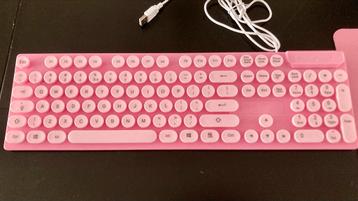 Roze Toetsenbord - Zo Goed Als Nieuw! beschikbaar voor biedingen