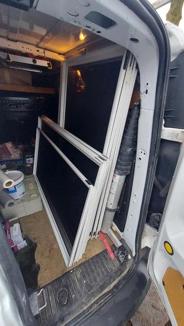 Unilux horren 6 groot en 2 klein beschikbaar voor biedingen
