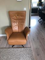 Relaxed stoel kleur camel elektrisch bedienbaar, Huis en Inrichting, Fauteuils, Ophalen of Verzenden, Zo goed als nieuw