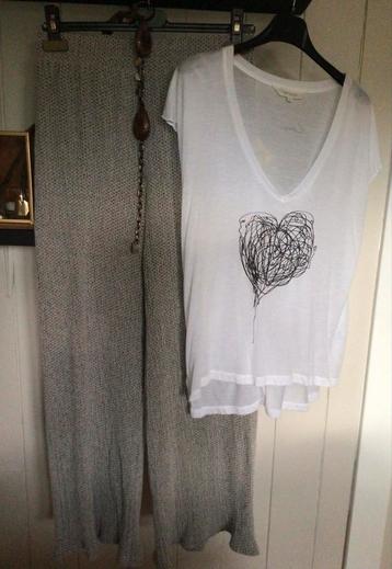 Splinternieuwe casual broek of voor yoga, pilates, meditatie beschikbaar voor biedingen