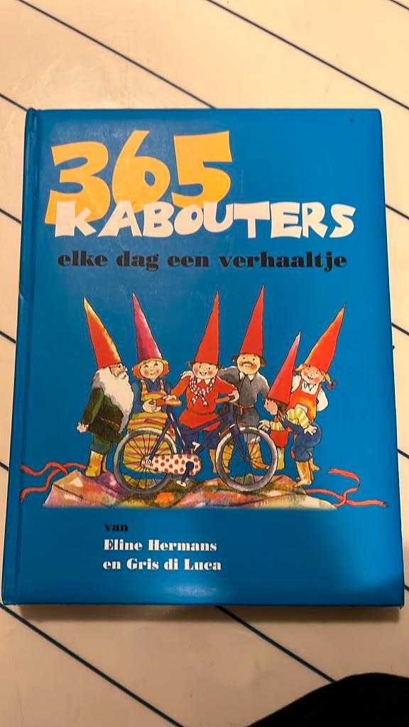 Eline Hermans - 365 Kabouters kinderboek, Boeken, Kinderboeken | Jeugd | onder 10 jaar, Zo goed als nieuw, Fictie algemeen, Ophalen of Verzenden