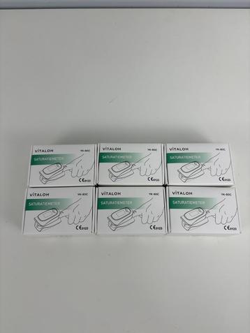 Vitaloh Saturatiemeter – Nieuw in doos (5x groen, 1x roze) beschikbaar voor biedingen