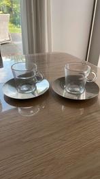 2 Nespresso glazen en 2  rvs schotels, Huis en Inrichting, Keuken | Servies, Glas of Glazen, Ophalen of Verzenden, Overige stijlen