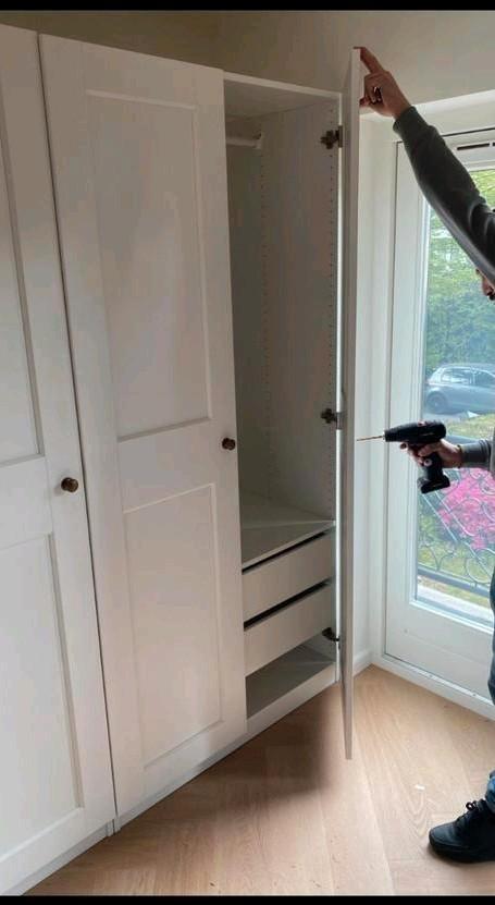 IKEA PAX KAST MONTAGE V.A.50EURO WANDMEUBEL GORDIJNEN, Huis en Inrichting, Kasten | Roldeurkasten en Archiefkasten, Zo goed als nieuw