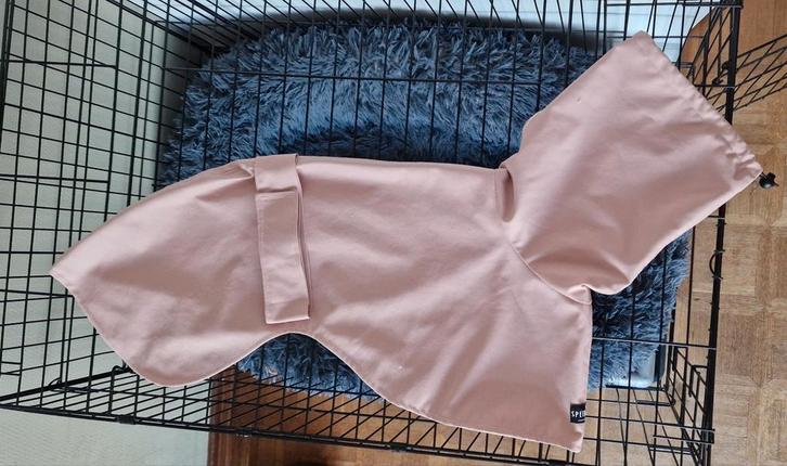 Windhonden regenjas Speedray Design Wear, Dieren en Toebehoren, Hondenkleding, Gebruikt, Hondenjas, Ophalen of Verzenden