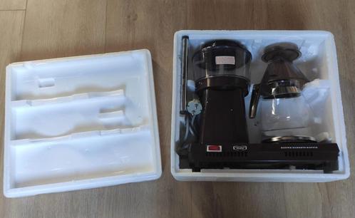 Technivorm Moccamaster Type 71 - Douwe Egberts, Witgoed en Apparatuur, Koffiezetapparaten, Gebruikt, Gemalen koffie, Koffiemachine