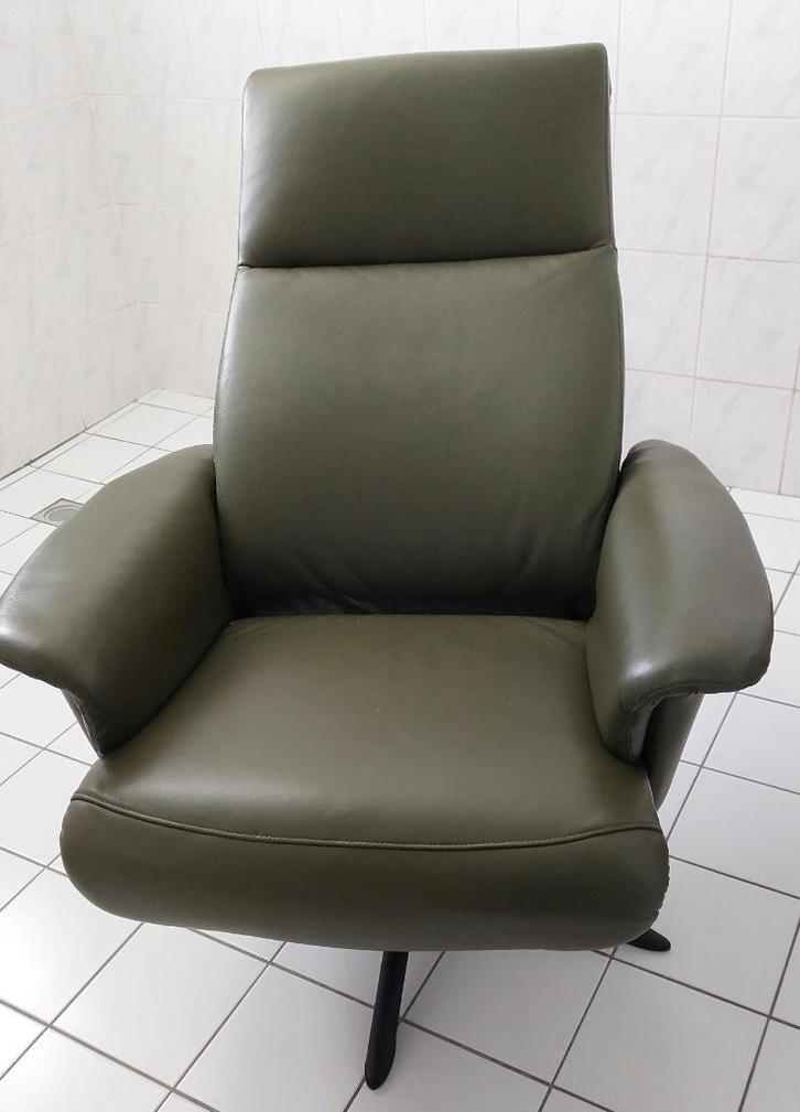 Fauteuil, Huis en Inrichting, Fauteuils, Zo goed als nieuw, Leer, Metaal, 75 tot 100 cm, Minder dan 75 cm, Ophalen