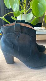 Prachtige  Clarks valt als maat 37, Lage of Enkellaarzen, Ophalen of Verzenden, Zo goed als nieuw, Clarks