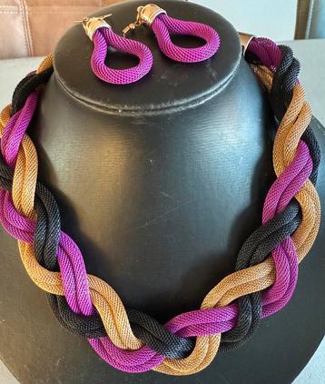 Maak je (kerst) outfit compleet met deze mooie set ! beschikbaar voor biedingen