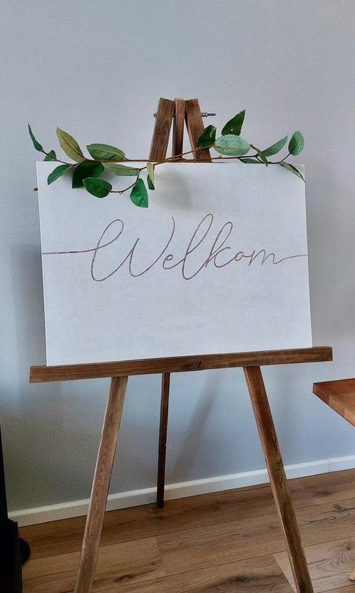 Welkomstbord standaard / Schildersezel te huur, Hobby en Vrije tijd, Feestartikelen | Verhuur, Ophalen
