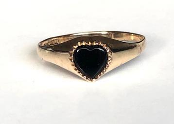 Vintage gouden ring onyx hart maat 19 1/4 beschikbaar voor biedingen