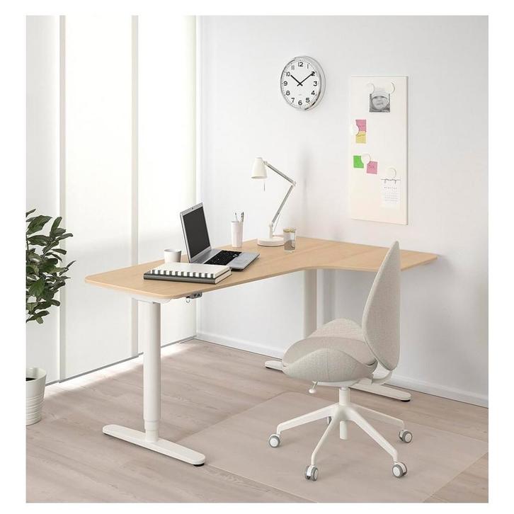 Twee Ikea Bekant Bureaus 110x160 (Links & Rechts), Huis en Inrichting, Bureaus, Gebruikt, Bureau, In hoogte verstelbaar, Ophalen of Verzenden