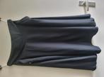 Zwarte wijde rok, Kleding | Dames, Rokken, Ophalen of Verzenden, Zo goed als nieuw, Zwart, Onder de knie