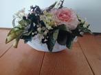 Zijde  bloemen in een stenen bakje, Ophalen of Verzenden, Zo goed als nieuw, Binnen
