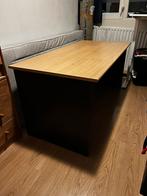 Groot bureau voor een fles rode wijn, Huis en Inrichting, Bureaus, Ophalen, Gebruikt