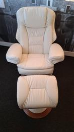 Relaxstoel met Hocker - CrèmeWit - Fauteuil - Draaibaar, Huis en Inrichting, Stoelen, Ophalen, Zo goed als nieuw, Wit, Eén