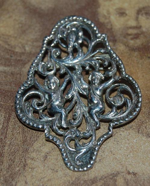 Schoonhoven: zilveren broche met Cherubijnen-Putto-engelen, Sieraden, Tassen en Uiterlijk, Antieke sieraden, Broche, Zilver, Ophalen of Verzenden